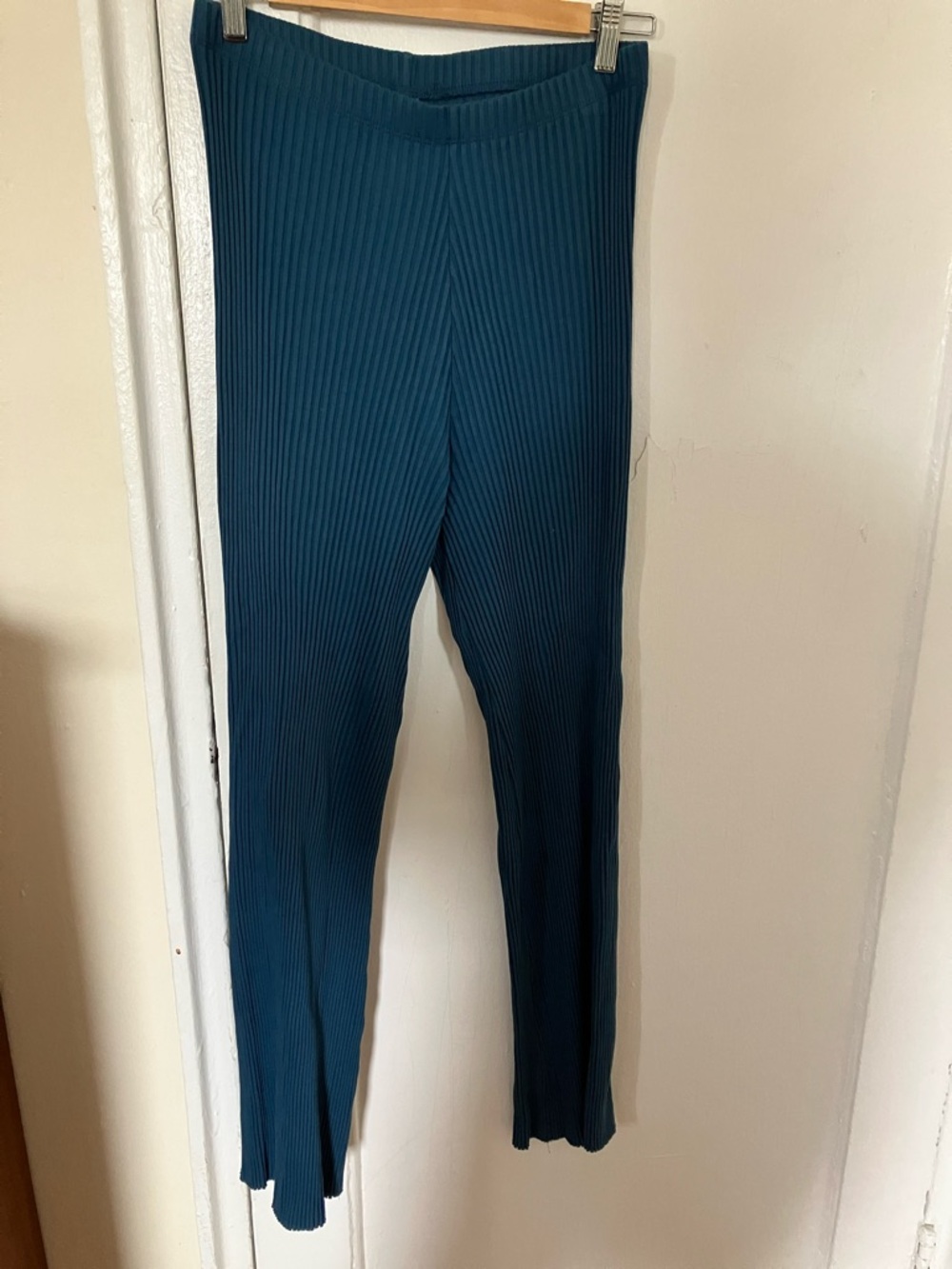 KOTN Teal Ribbed Pull-On Flare Leggings Pants